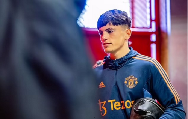 أليخاندرو جارناتشو والنجم كريستيانو رونالدو