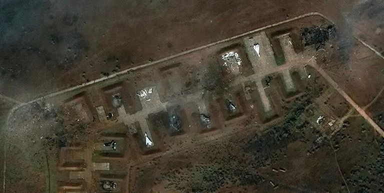 سفينة حربية روسية خارج ميناء سيفاستوبول في القرم