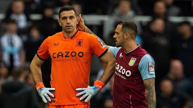 إيميليانو مارتينيز ليونيل ميسي مع منتخب الأرجنتين