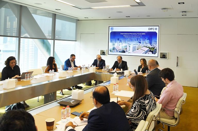 صندوق النقد: اقتصاد أبوظبي غير النفطي سينمو 4.8% في 2022