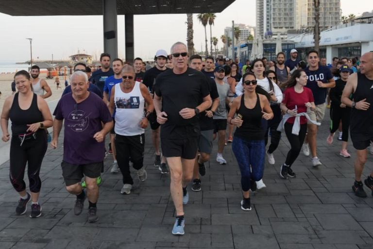 نتنياهو وجانتس ولابيد