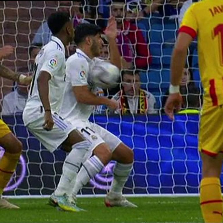 لمسة أسينسيو كارلو أنشيلوتي