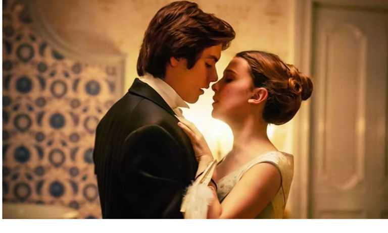 ملصق مسلسل "وينزداي"