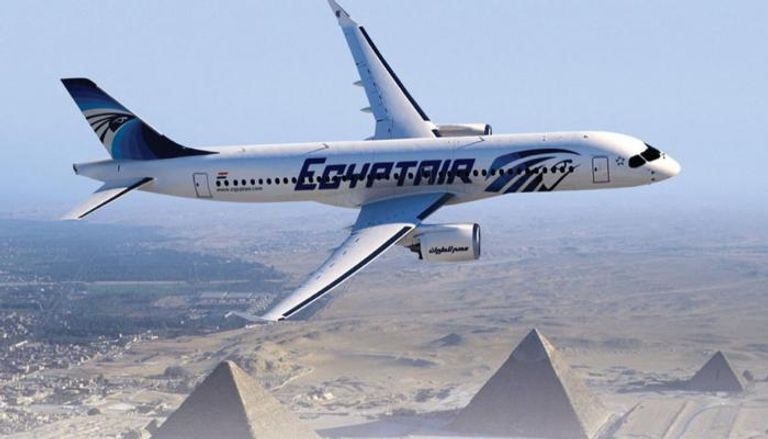 مصر للطيران ترفع أسعار تذاكر العمرة 