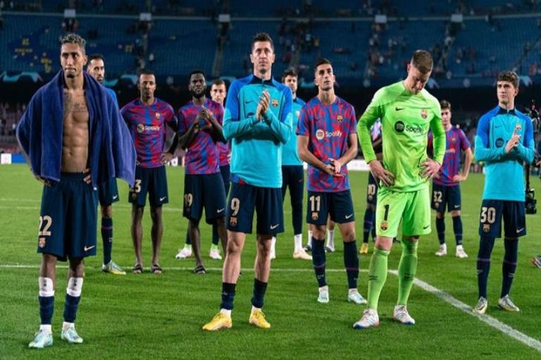 فريق برشلونة تشافي هيرنانديز مدرب برشلونة