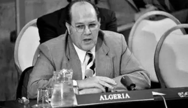 مركز المؤتمرات بالجزائر- عبداللطيف رحال حيث تنعقد القمة العربية