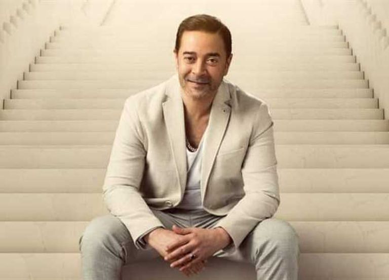 الفنان مدحت صالح