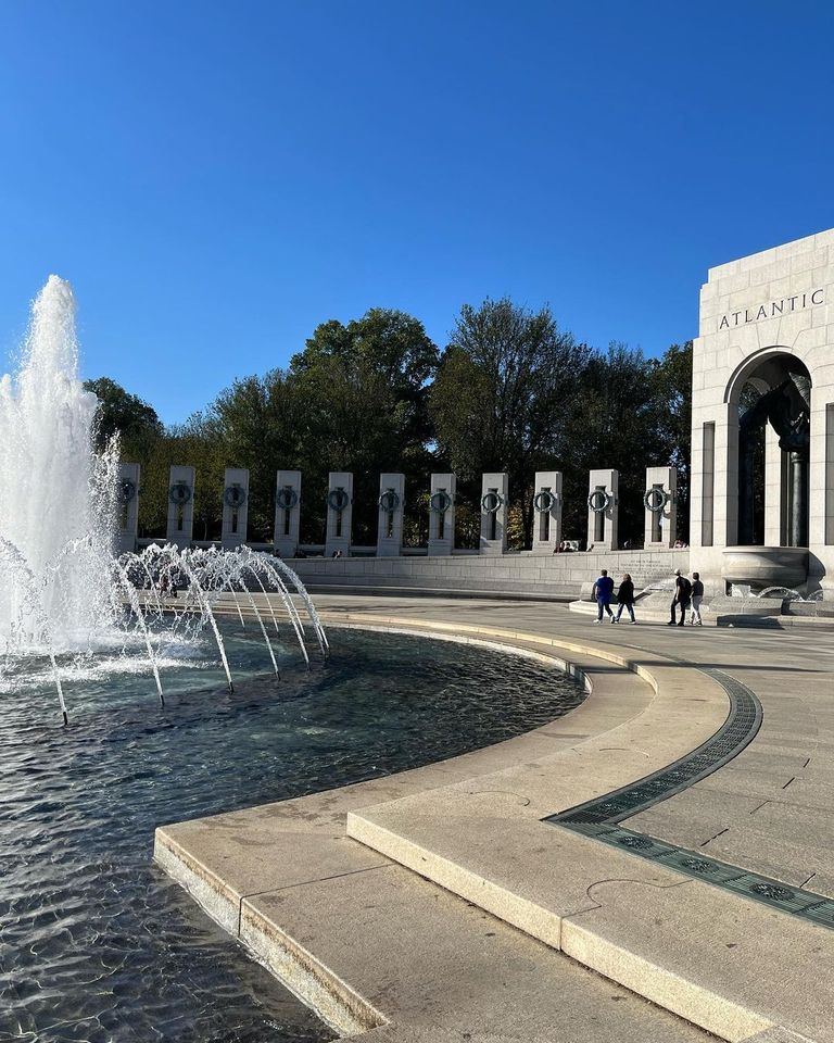 النصب التذكاري للحرب العالمية الثانية تمثال MLK