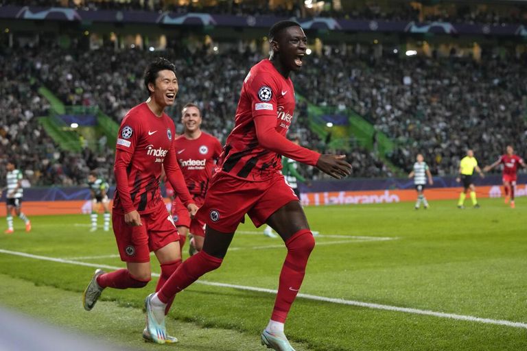 هدف تأهل فرانكفورت