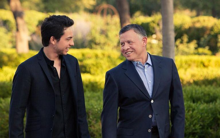 ولي عهد الأردن مع الرئيس الجزائري وقادة دول عربية