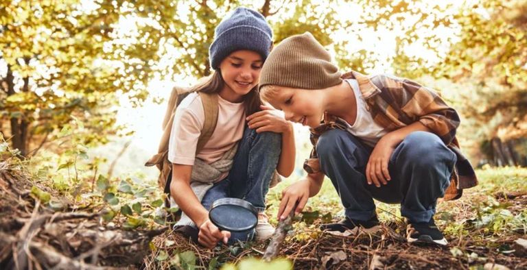 إشعال النار من الجليد- توضيحية