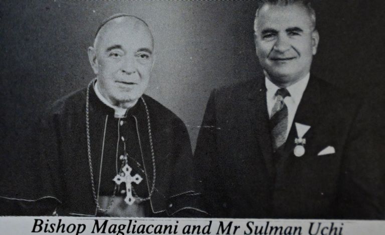 لافتات ترحيبية بالبابا فرانسيس