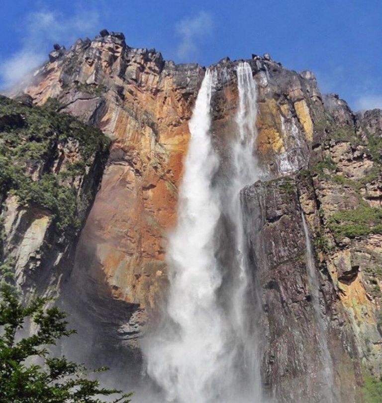 شلال "تريس هيرماناس" شلال "يومبيلا"