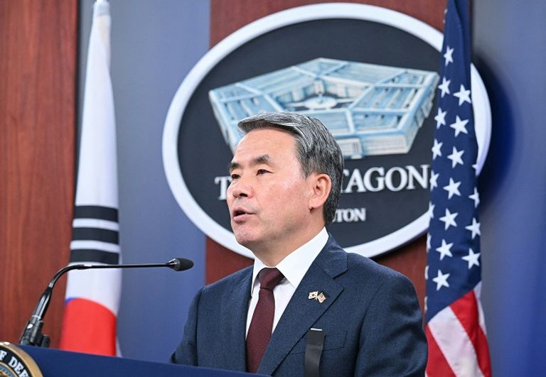 وزير الدفاع الكوري الجنوبي