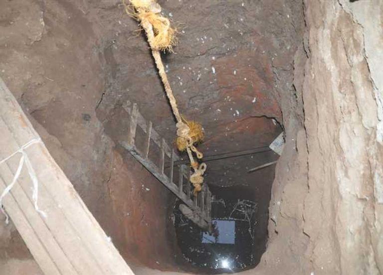 عمليات غير مشروعة للتنقيب عن الآثار في مصر