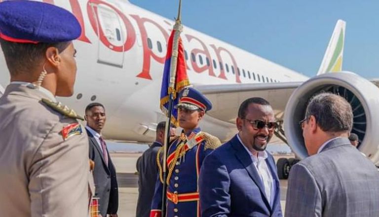 رئيس الوزراء الإثيوبي لدى وصوله إلى شرم الشيخ