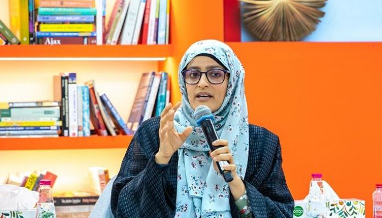 الكاتبة الإماراتية الدكتورة نسيبة العزيبي 