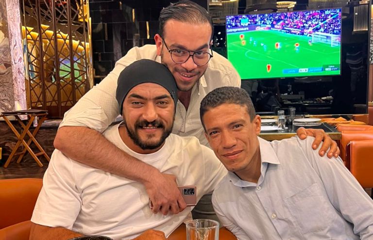 عامل النظافة المصري