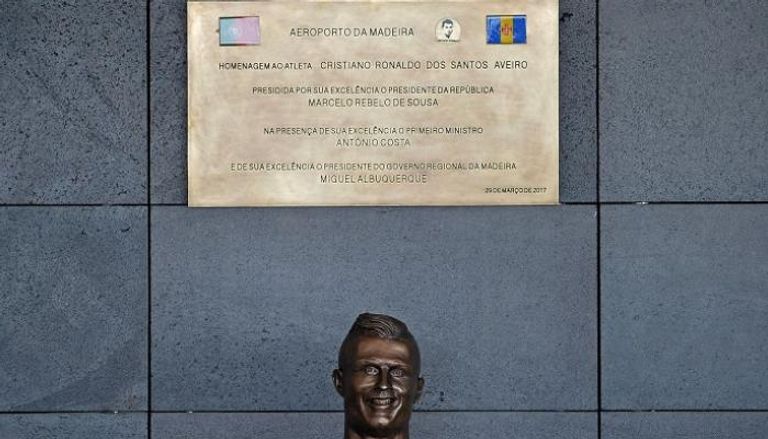 تمثال كريستيانو رونالدو