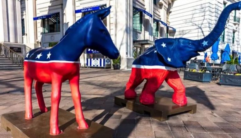 الفيل والحمار رمزان تاريخيان للحزب الجمهوري والديمقراطي