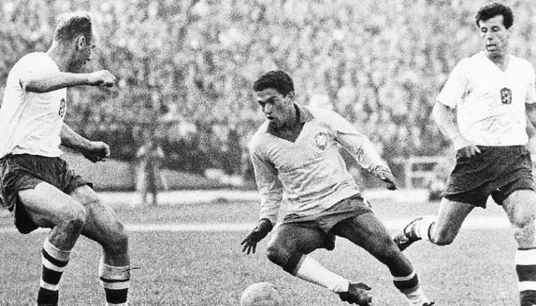 جارينشيا نجم البرازيل وهداف كأس العالم 1962