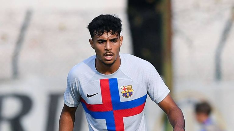 شادي رياض شادي رياض - لاعب برشلونة