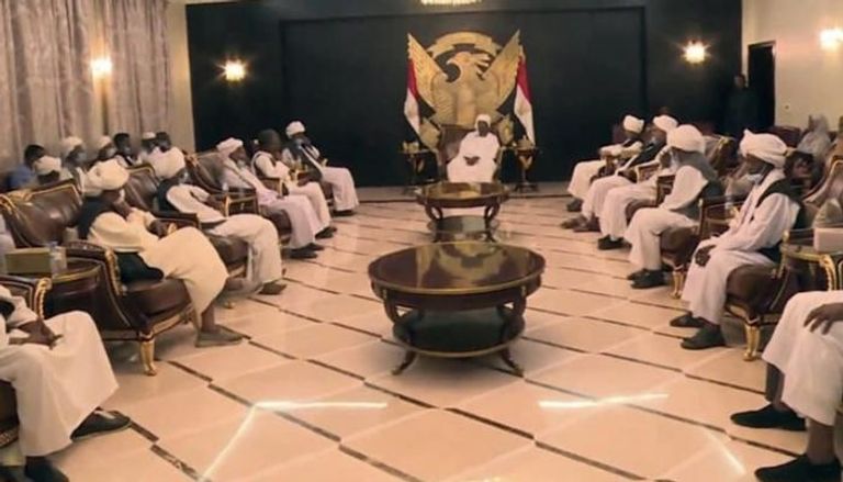 اجتماع سابق لمجلسي نظارات البجا والسيادة السوداني