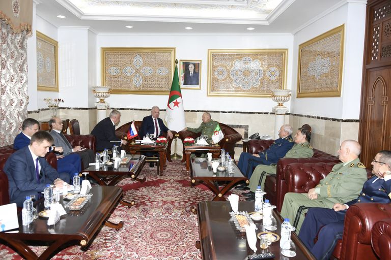 جلسة مباحثات بين الجانبين الجزائري والروسي الفريق أول السعيد شنقريحة مع الجنرال شوغاييف ديمتري إيفغينيفيتش
