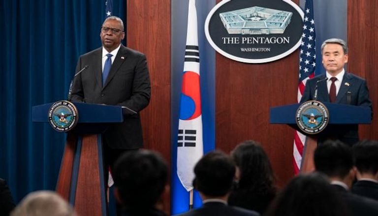 وزير الدفاع الأمريكي مع نظيره الكوري الجنوبي - أرشيفية