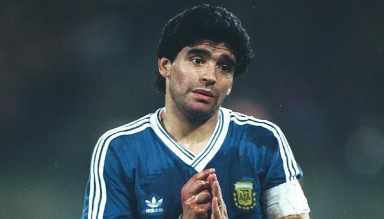 دييجو مارادونا قائد الأرجنتين في مونديال 1990