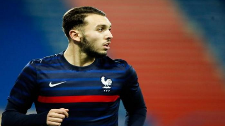 أمين غويري بقميص منتخب فرنسا جمال بلماضي مدرب منتخب الجزائر