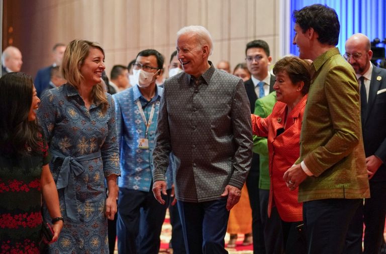 لافروف في قمة آسيان