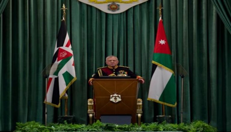 ملك الأردن يلقي خطاب العرش في افتتاح دورة مجلس الأمة
