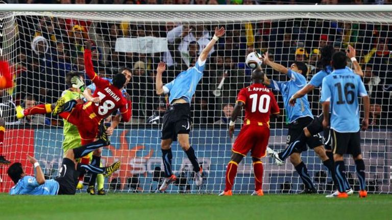 لويس سواريز في كأس العالم 2010 منتخب أوروجواي