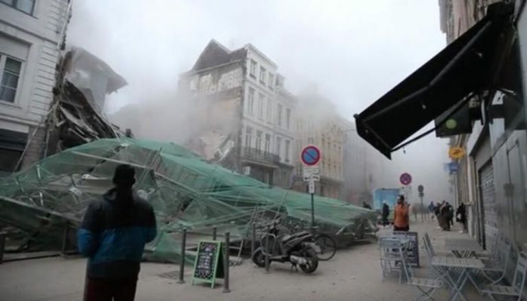 موقع انهيار المبنيين في فرنسا