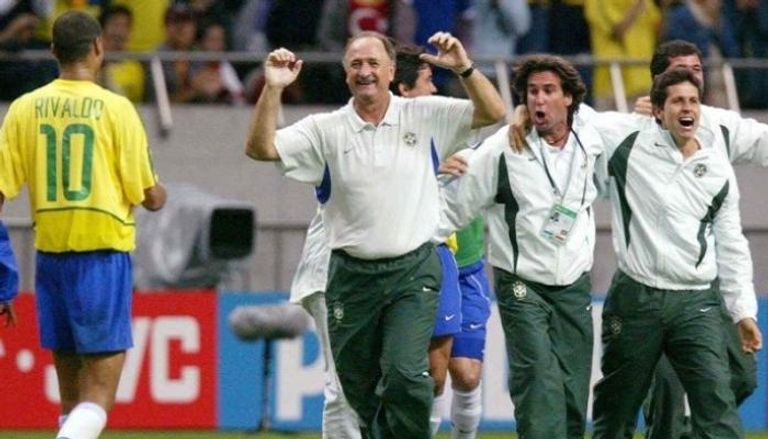 سكولاري مدرب منتخب البرازيل بطل كأس العالم 2002
