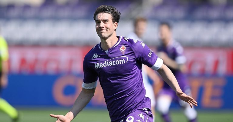 فلاهوفيتش دوسان فلاهوفيتش نجم منتخب صربيا وفريق يوفنتوس