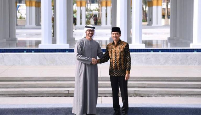 رئيس إندونيسيا يستقبل الشيخ محمد بن زايد آل نهيان