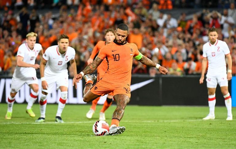 ممفيس ديباي ممفيس ديباي نجم منتخب هولندا