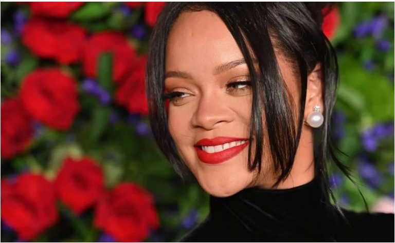 مغنية البوب ريهانا