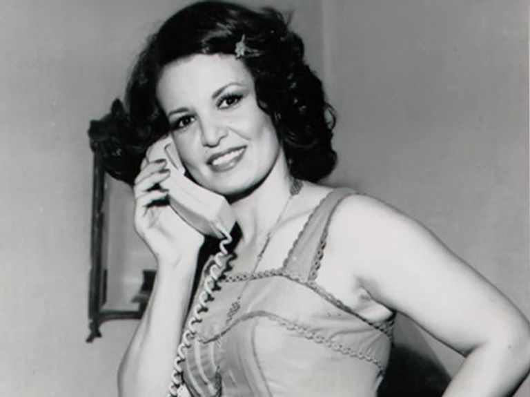 الفنانة سميرة أحمد