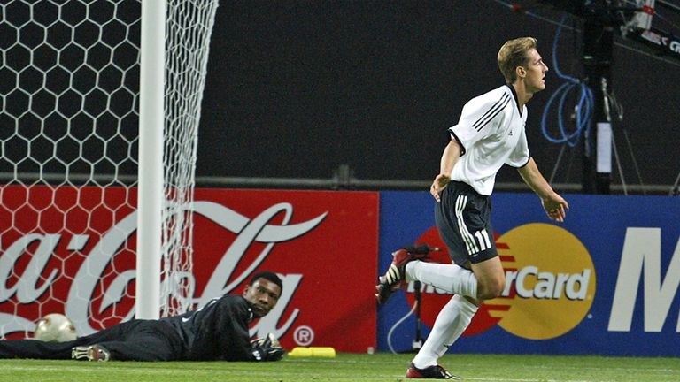 Saudi Arabia receives a goal from Germany in 2002
