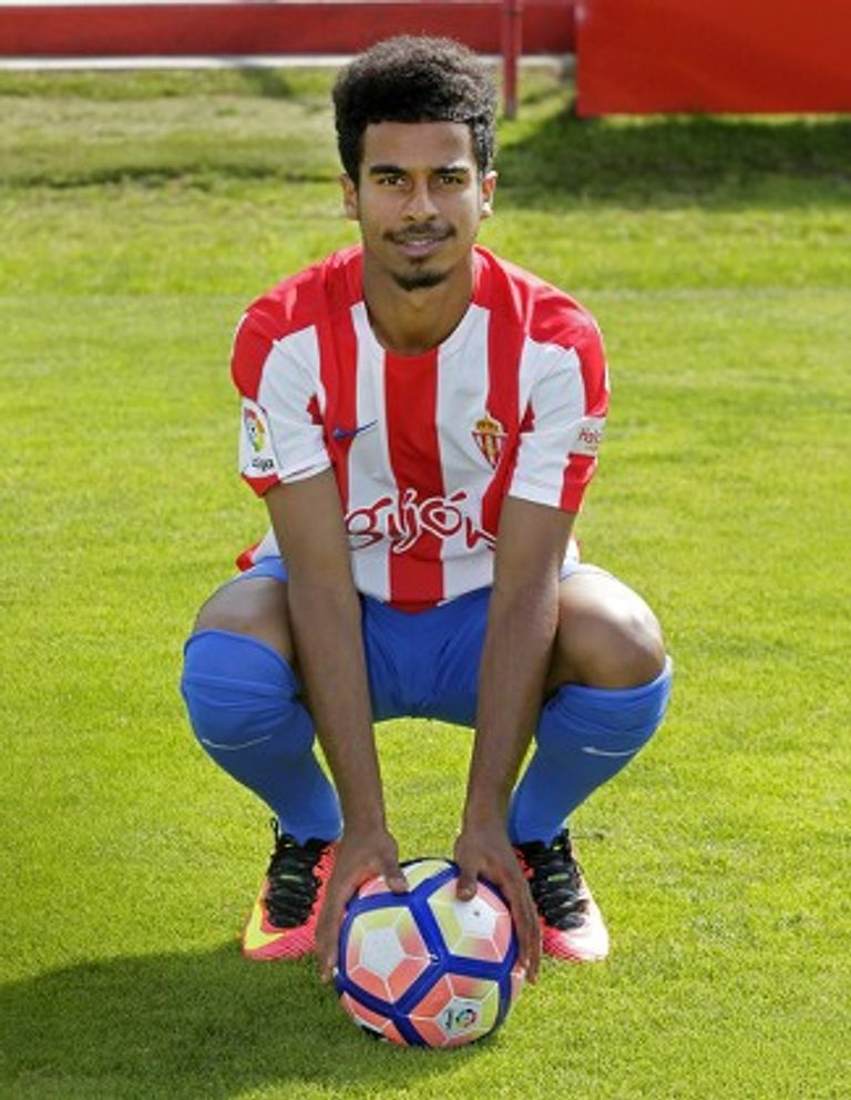 عفيف بقميص خيخون أكرم عفيف أفضل لاعبي آسيا 2019