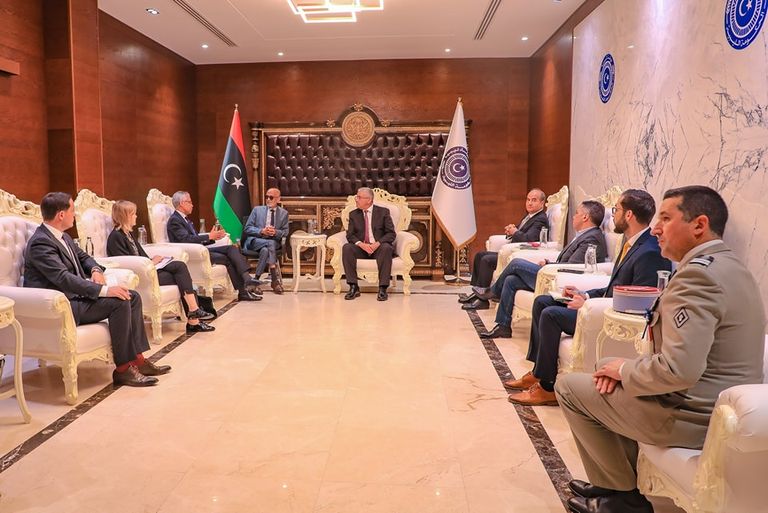 المبعوث الأممية مع رئيس مجلس النواب الليبي