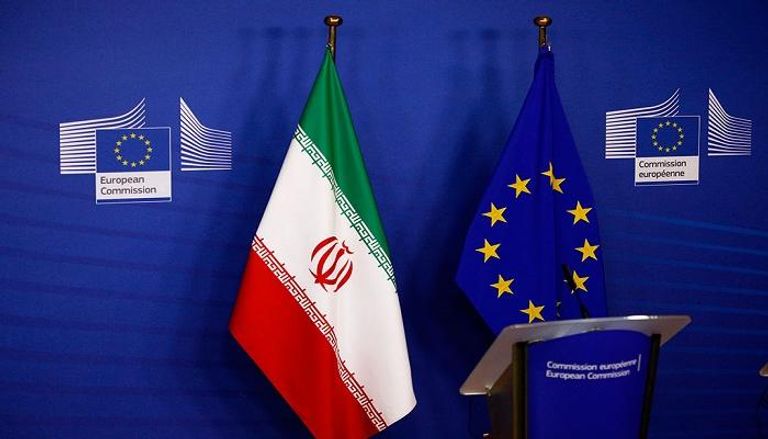 علما الاتحاد الأوروبي وإيران - أرشيفية