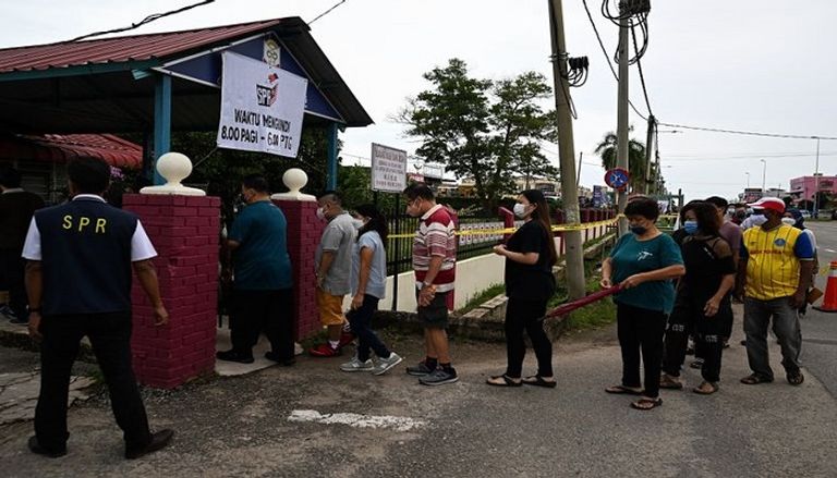 إقبال واسع على المشاركة في الانتخابات الماليزية