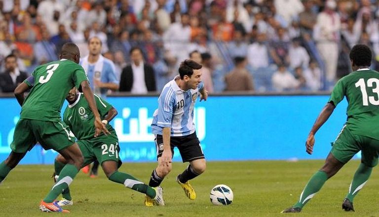 ليونيل ميسي قائد منتخب الأرجنتين ضد المنتخب السعودي