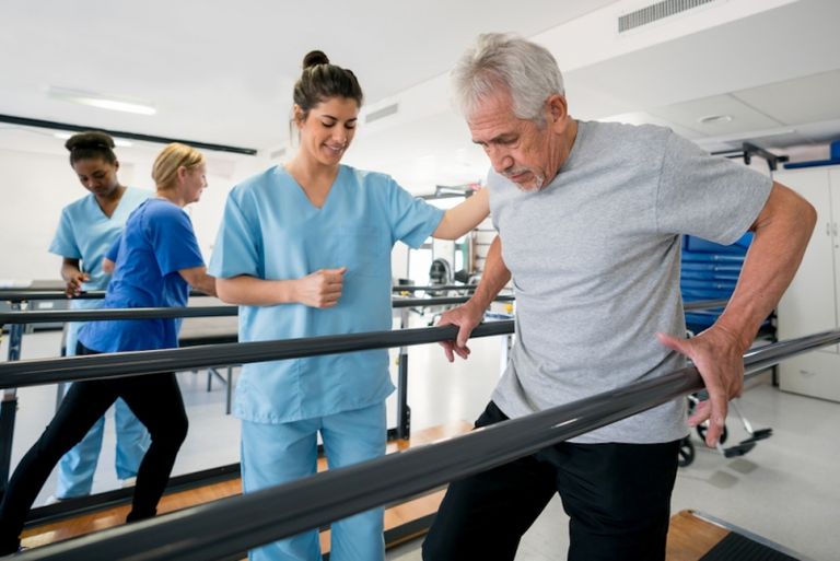 جهاز قياس السكري وأدوية المرض - أرشيفية