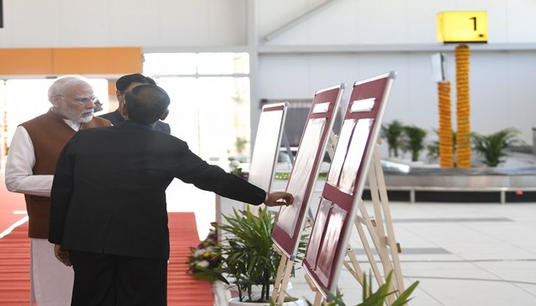 جانب من افتتاح مطار دوني بولو الجديد