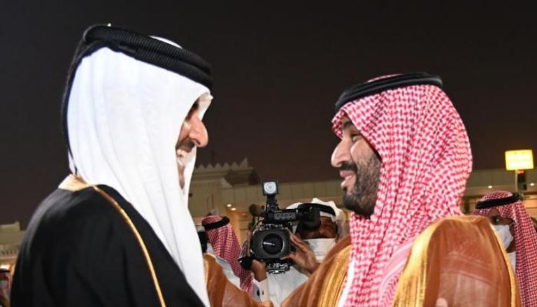 جانب من لقاء سابق بين أمير قطر تميم بن حمد وولي عهد السعودية محمد بن سلمان